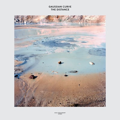 Cover von Gaussian Curve: The Distance